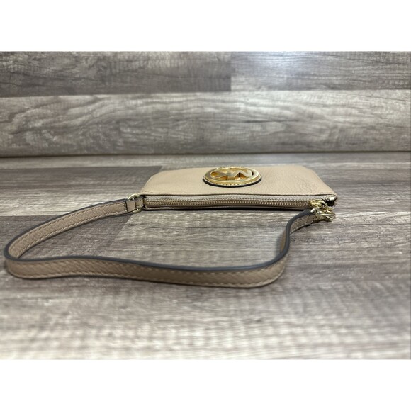 Michael Kors Wristlet Wallet Bright Camel Pebble Leather Gold LOGO - Picture 5 of 8